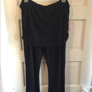 Mossimo flare leg legging w/ attached skirt NWT